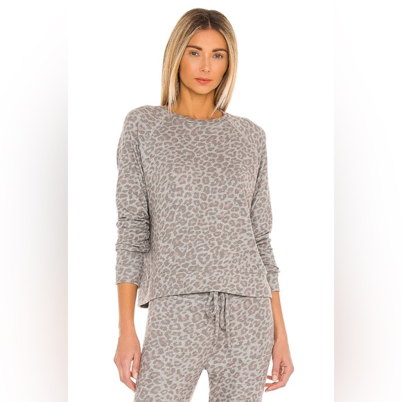 NWT Beyond Yoga Favorite Raglan Crew Pullover in Chai Cocoa Brown Leopard XS - Picture 2 of 14